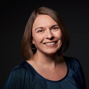 Meet your Posher, Jolie